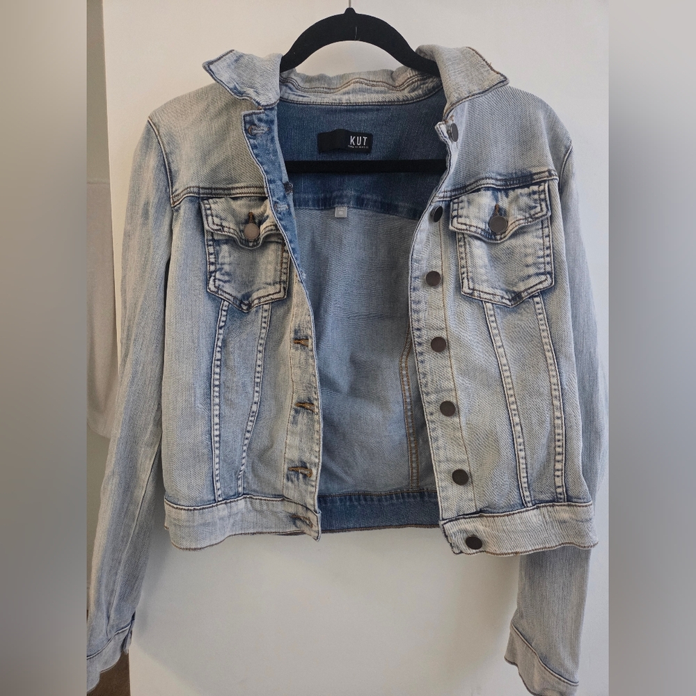 Kut from the Kloth Light Blue Wash Denim Jacket